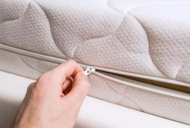 Come Lavare la Fodera di un Materasso: Istruzioni e Consigli